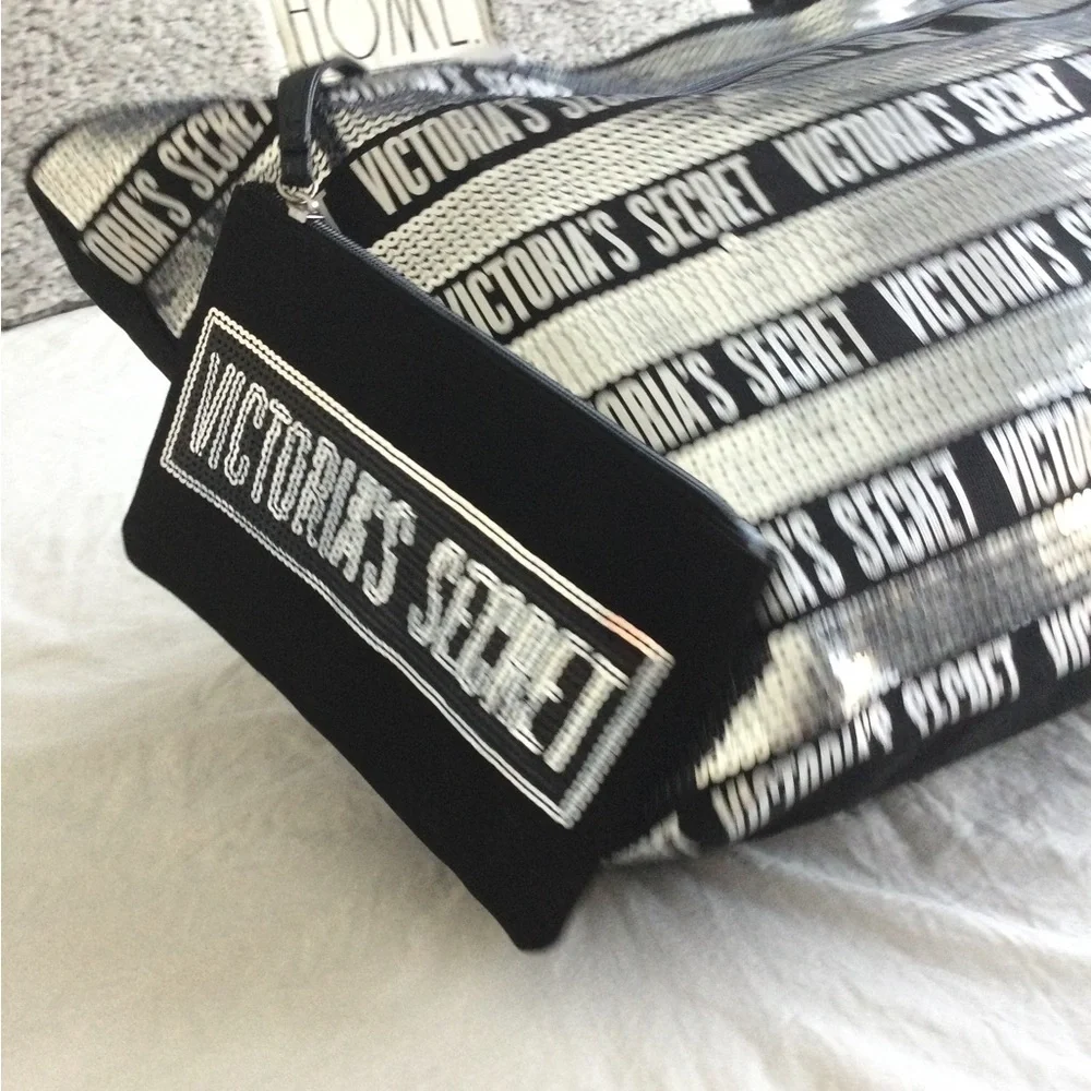 PRICE DROP! NWT Large Victoria's Secret Beach Bag & cosmetic bag - Picture 9 of 12
